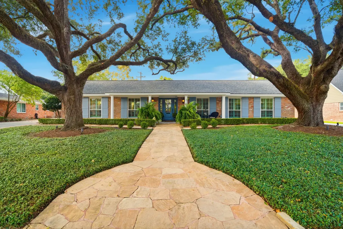 10218 Piermain Drive, Houston, TX 77035 - Image #1