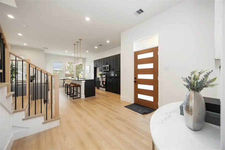 3323 Rogers St, Houston, TX 77022 - Image #3