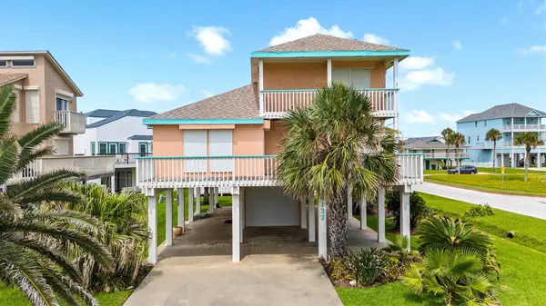 4122 Pirates Alley, Galveston, TX 77554