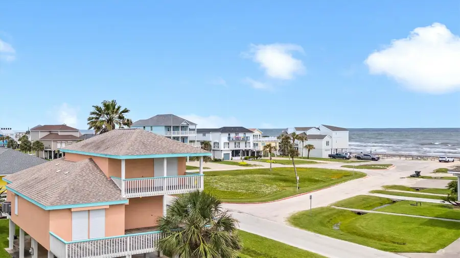 4122 Pirates Alley, Galveston, TX 77554 - Image #2