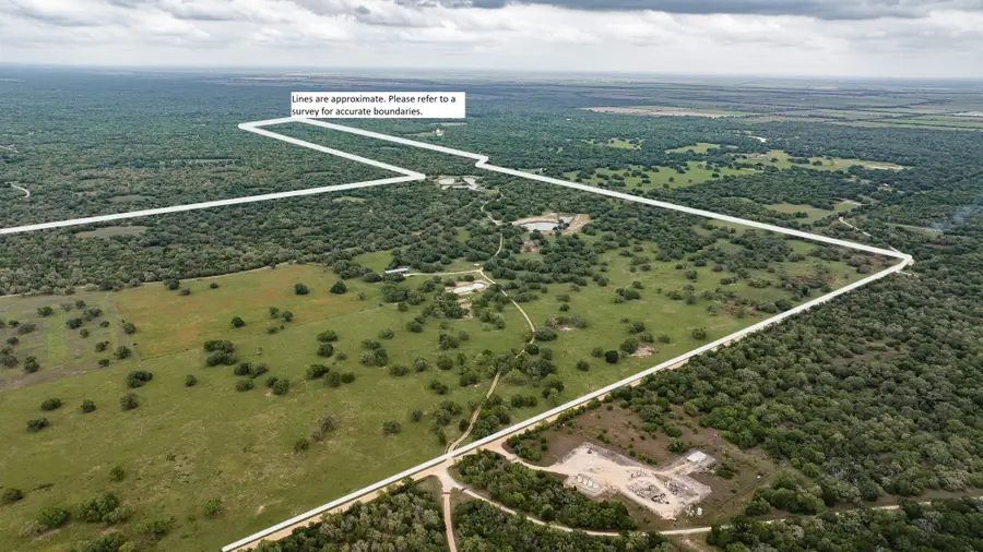 3814 County Road 19, Hallettsville, TX 77964 - Image #2