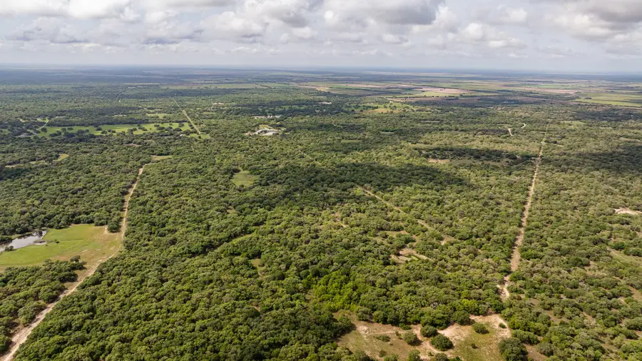 3814 County Road 19, Hallettsville, TX 77964 - Image #3