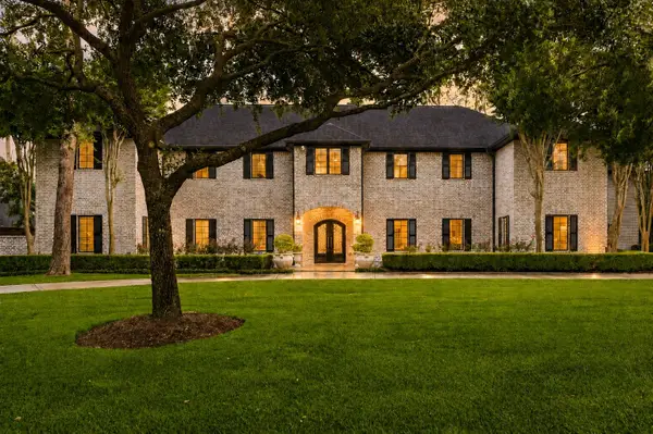 11407 Holidan Way, Hedwig Village, TX 77024