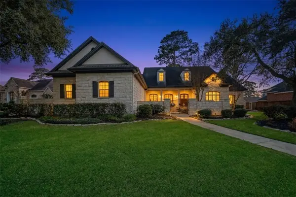42 Forest Green Trail, Kingwood, TX 77339