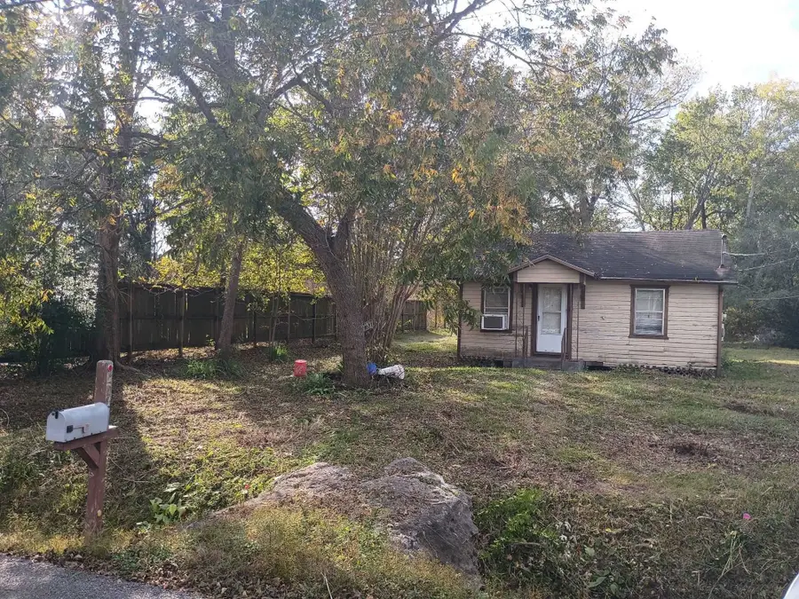 9631 Maxroy Street, Houston, TX 77088 - Image #3