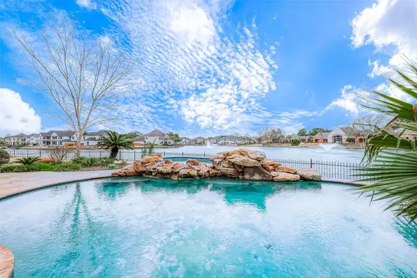 5 Camden Court, Sugar Land, TX 77479
