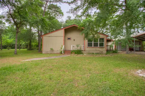 81 Westlake Road, Trinity, TX 75862