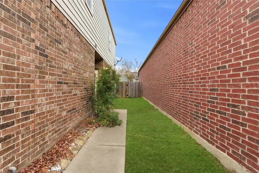 17142 Amarose Drive, Houston, TX 77090 - #3