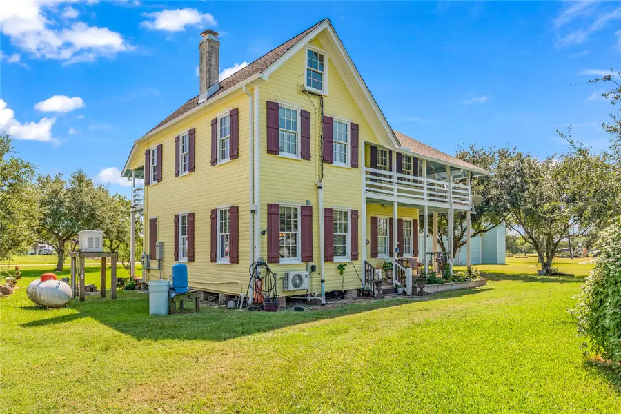 813 Nelson Avenue, Port Bolivar, TX 77650 - Image #3