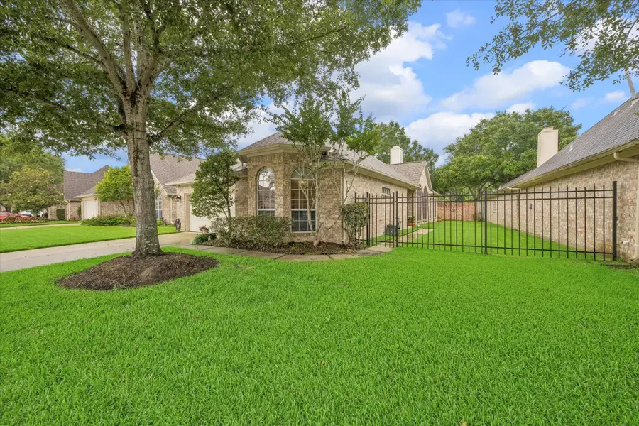 12423 Rutgers Park Court, Houston, TX 77058 - #2