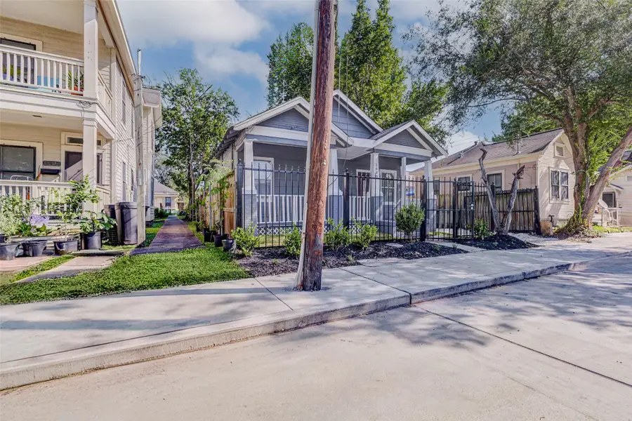 1606 Ruthven Street, Houston, TX 77019 - Image #2