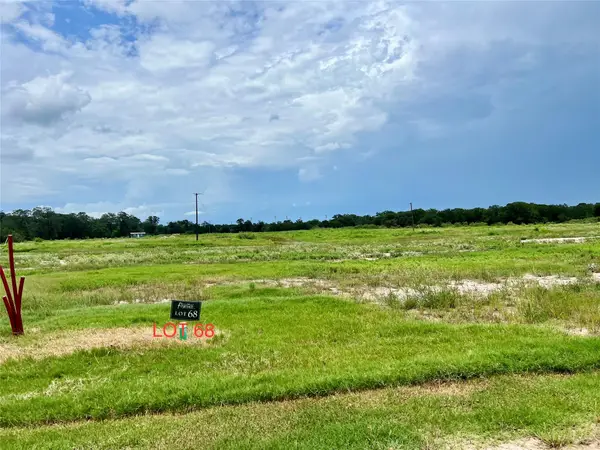 738 Lake Day Drive, Somerville, TX 77879