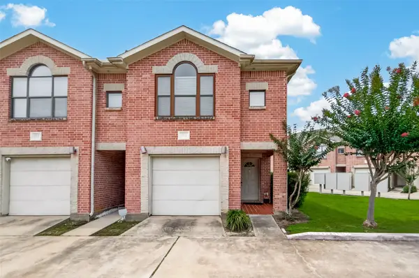 5941 South Loop E #104, Houston, TX 77033