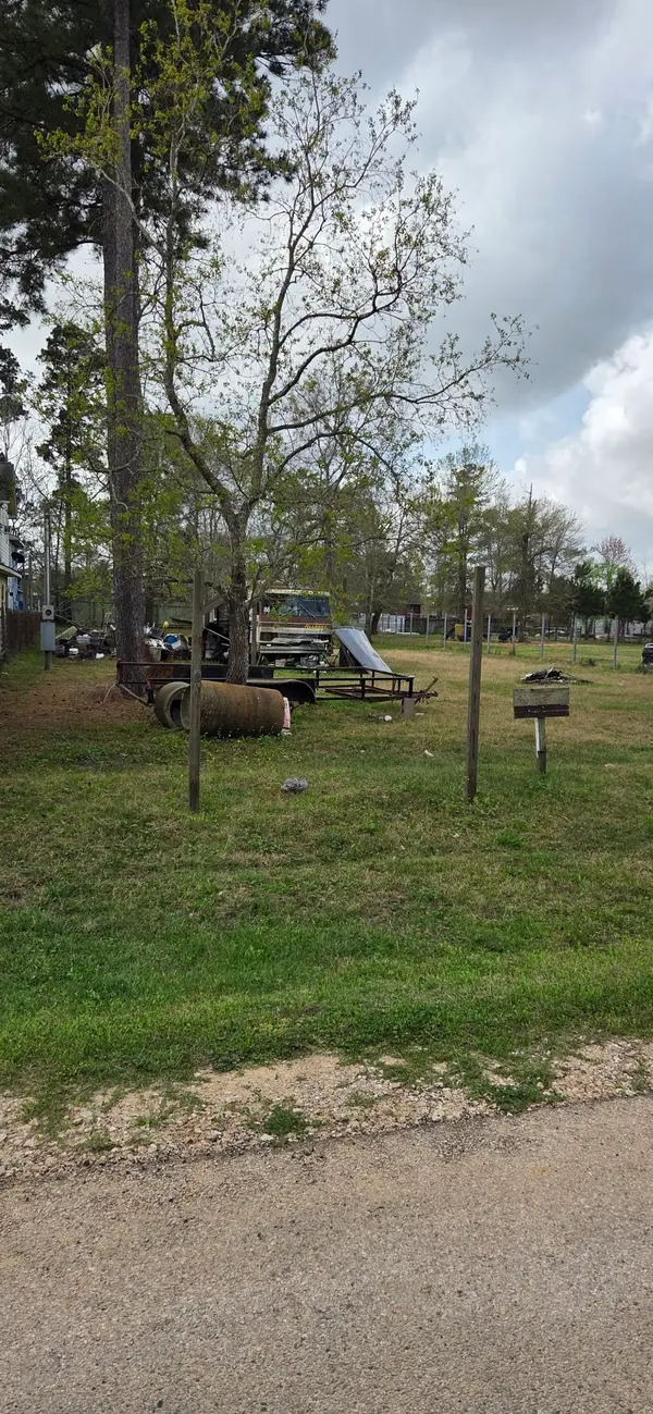 1292 County Road 3479j, Cleveland, TX 77327