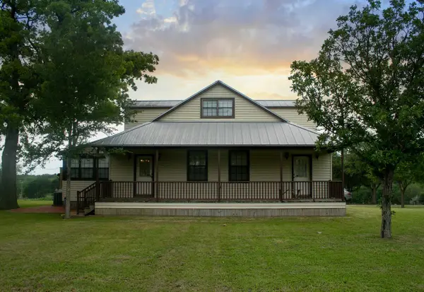 6007 Fm 3233, La Grange, TX 78945