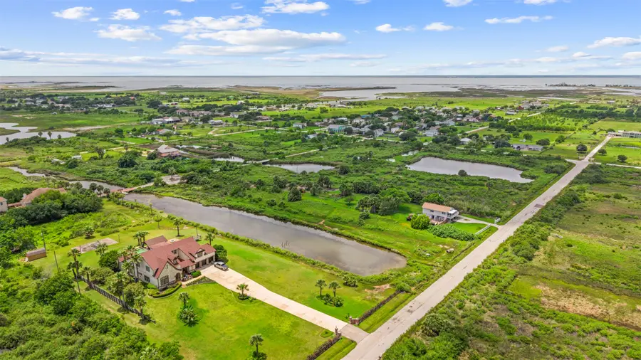 3030 9 Mile Road, Galveston, TX 77554 - #2