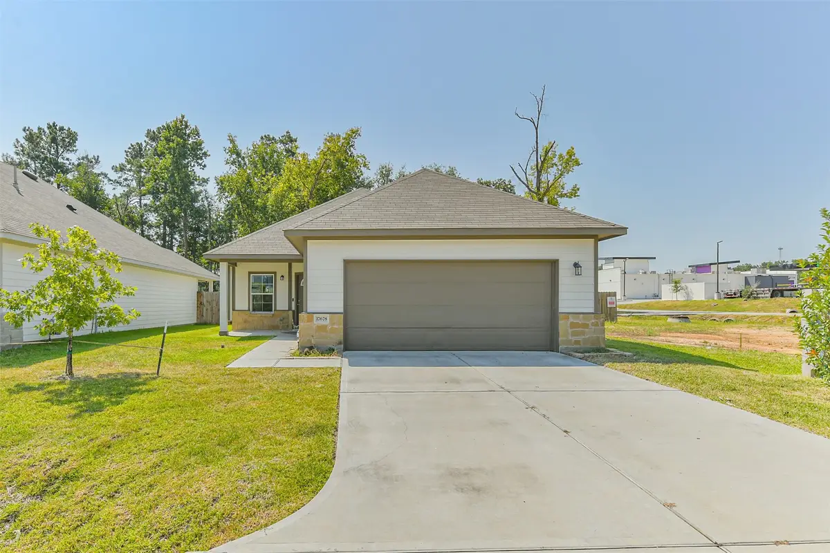 17678 Cedar Crest Drive, Conroe, TX 77306 - Image #1
