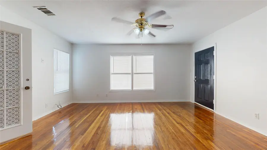 130 Zoe Street, Houston, TX 77020 - Image #2