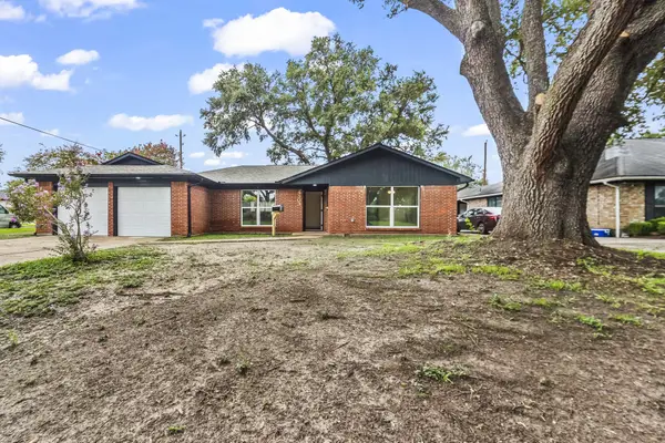 4903 Mayflower Street, Houston, TX 77033