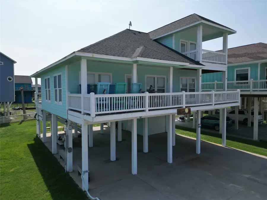 833 S Oneal Road, Crystal Beach, TX 77650 - Image #2