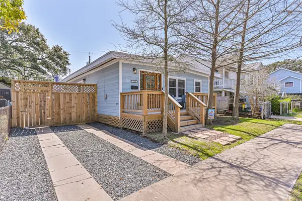 1615 Avenue L, Galveston, TX 77550