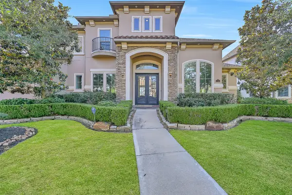1310 Tamina Pass Lane, Friendswood, TX 77546