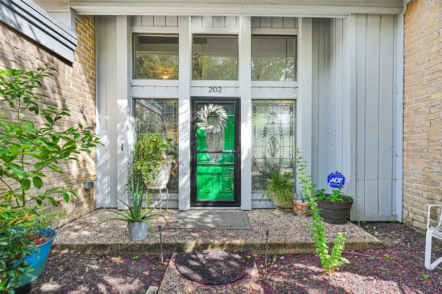 202 Old Bridge Lake, Houston, TX 77069 - Image #3