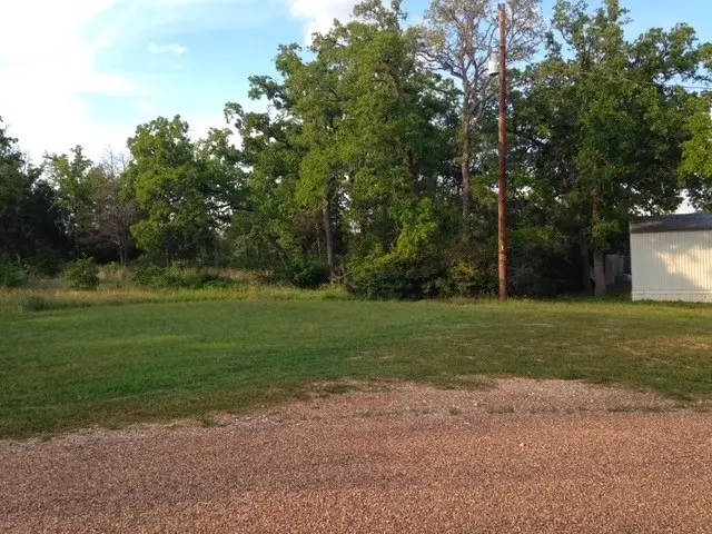 201 & 109 Spreading Oak Circle, Somerville, TX 77879 - Image #1