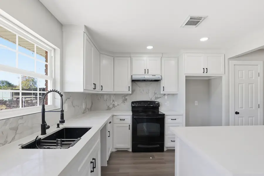 301 Brown Drive, Texas City, TX 77591 - #3