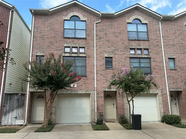 3501 Link Valley Drive #1004, Houston, TX 77025
