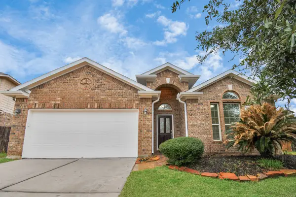25827 Rustica Drive, Tomball, TX 77375
