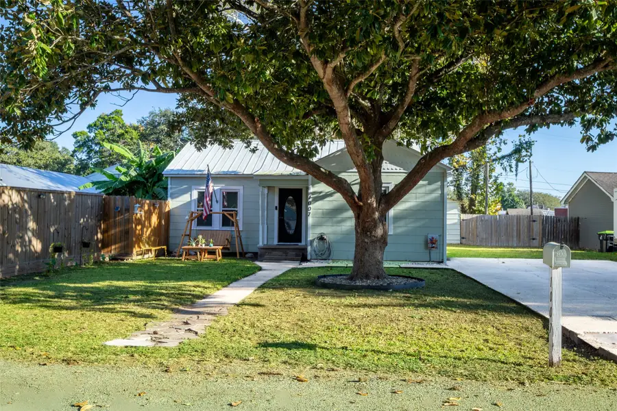 1007 Breezy Lane, Wharton, TX 77488 - #2