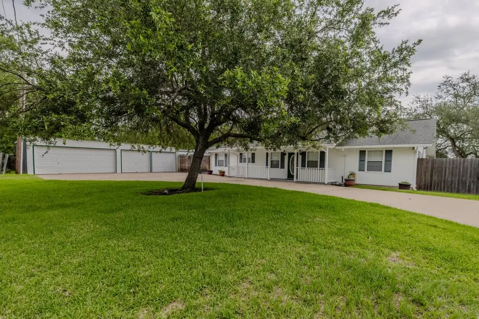 483 Riverside Drive, Palacios, TX 77465 - #1