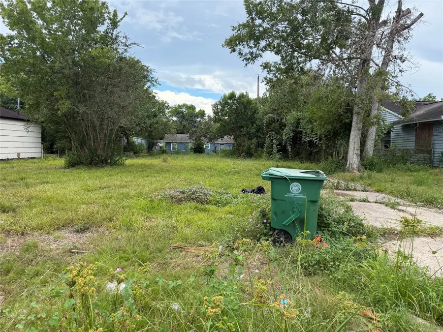5718 Groveton Street, Houston, TX 77033 - #2