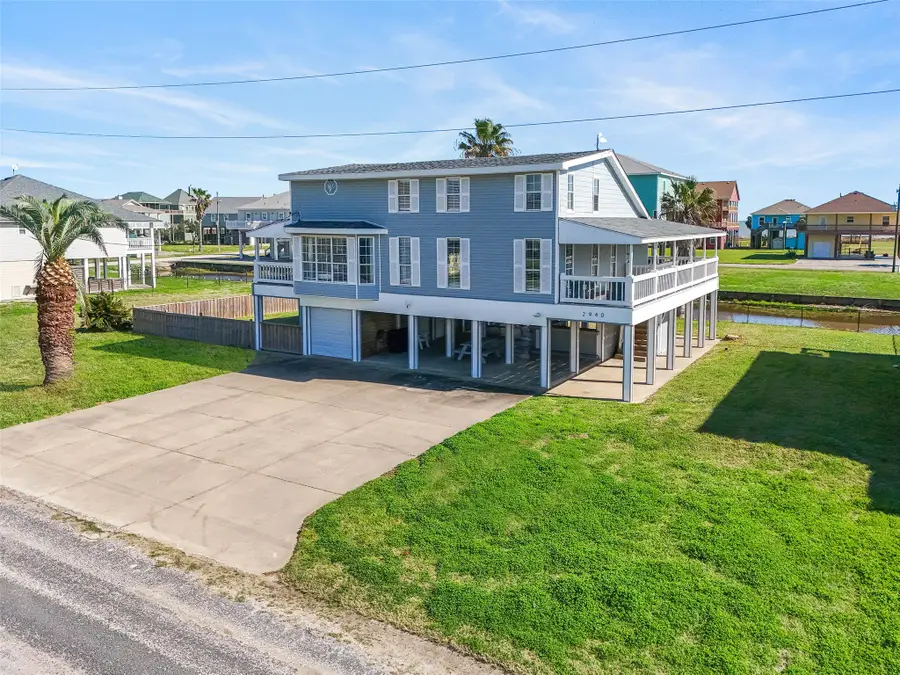 2940 Laguna Drive, Crystal Beach, TX 77650 - #2