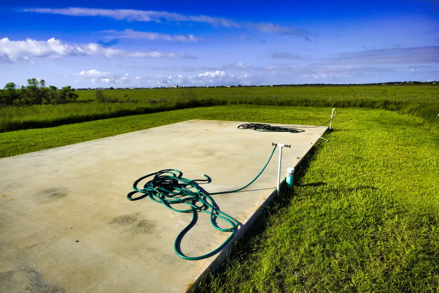 624 County Road 299, Sargent, TX 77414 - Image #3