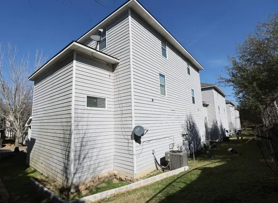 175 Binnacle Court #B, Willis, TX 77318 - #2