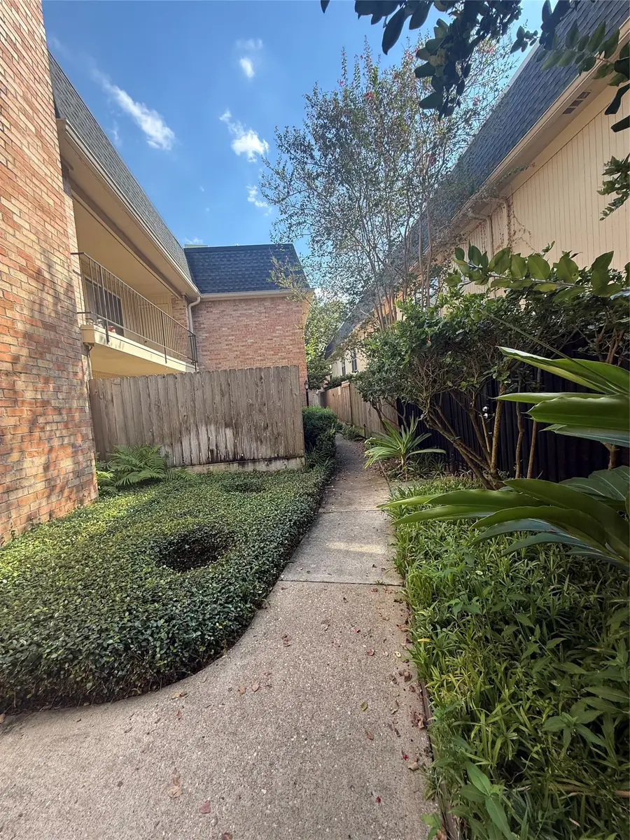 1601 S Shepherd Drive #1, Houston, TX 77019 - #2