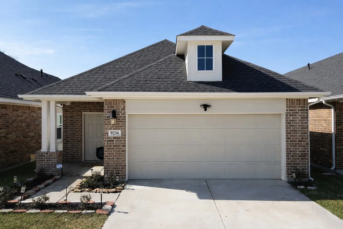 9256 Sea Garden Street, Houston, TX 77034 - Image #1