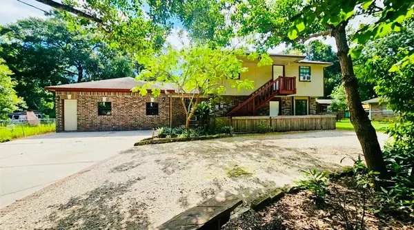 19639 Maple Lane, New Caney, TX 77357