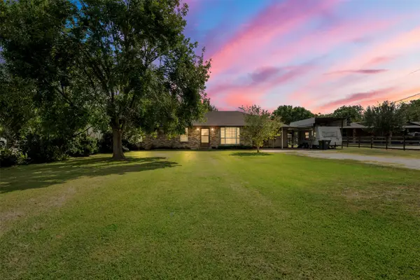 1849 Garden Road, Pearland, TX 77581