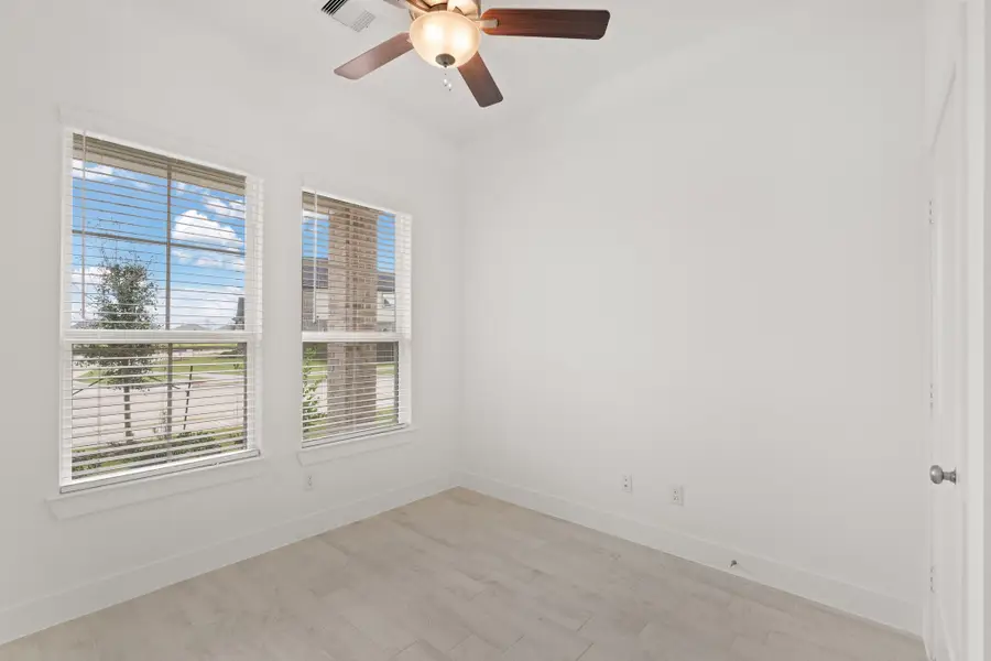 11820 South Pavillion Drive, Monterey Belvieu, TX 77523 - #3