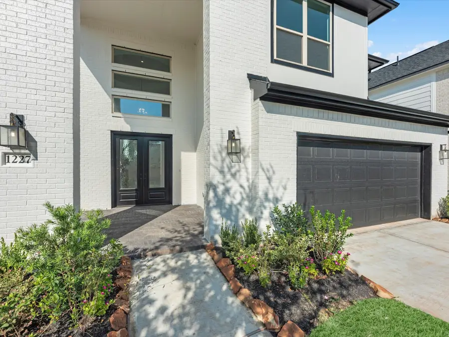 1227 Watermont Drive, Missouri City, TX 77459 - Image #2