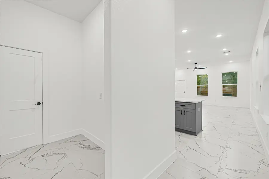 9312 Waller Street, Houston, TX 77012 - Image #3