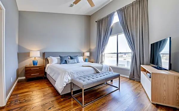 3050 Commerce Street, Houston, TX 77003