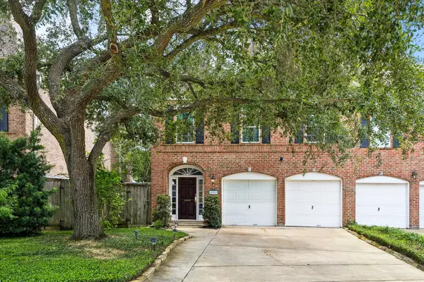 5591 Beverlyhill Street, Houston, TX 77056