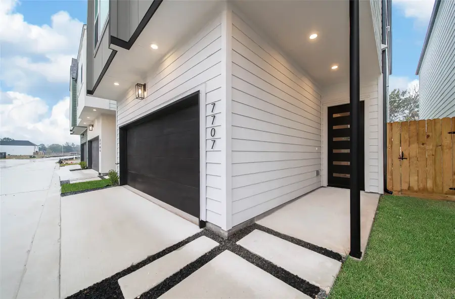 7707 Inwood Grove Lane, Houston, TX 77088 - #2