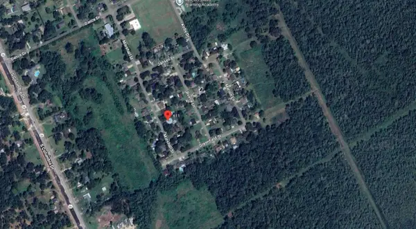 611 Marshall Street, West Columbia, TX 77486