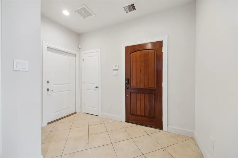 3041 Clinton Drive, Houston, TX 77020 - #3