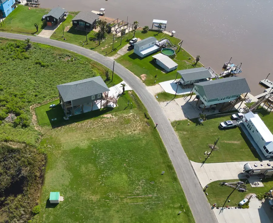 552 Private Road 675, Sargent, TX 77414 - Image #3